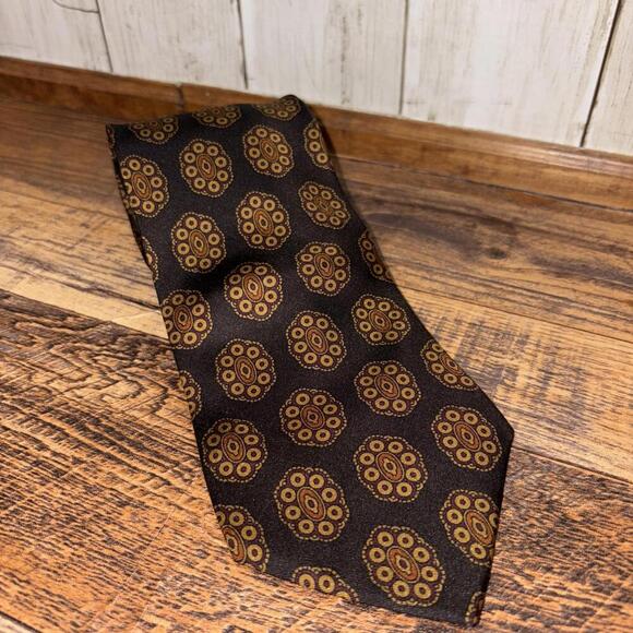Burberry’s of London Tie, silk, Classic Black, FREE SHIP - Picture 1 of 4